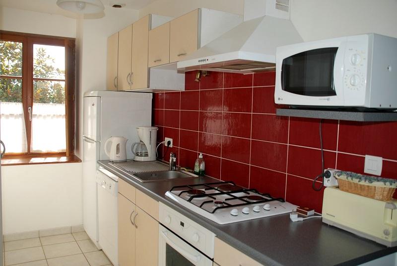 Cuisine équipée gîte Les Tintiaux — Saint-Malo